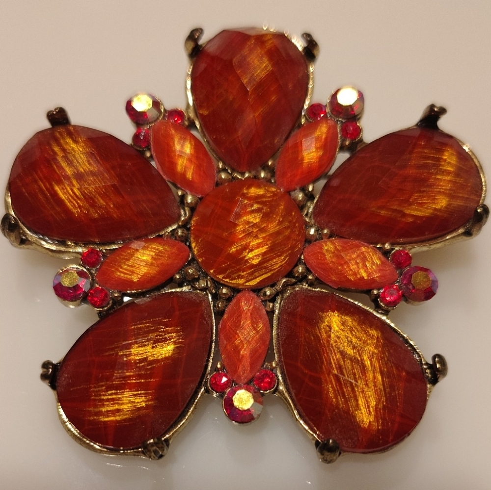Elegant Gold Tone Orange Floral Brooch